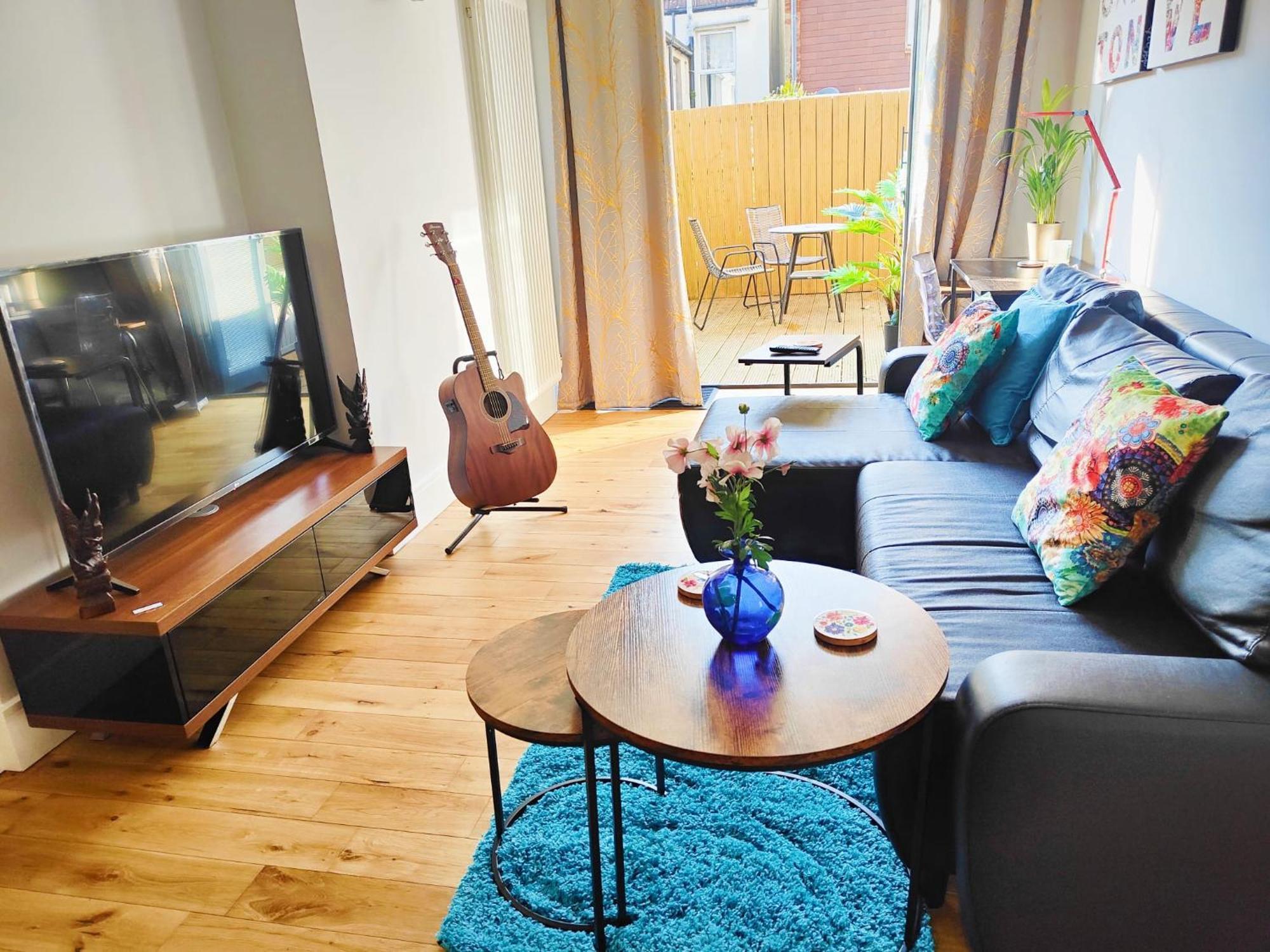 Modern Central Brighton Patio Apartment Екстер'єр фото